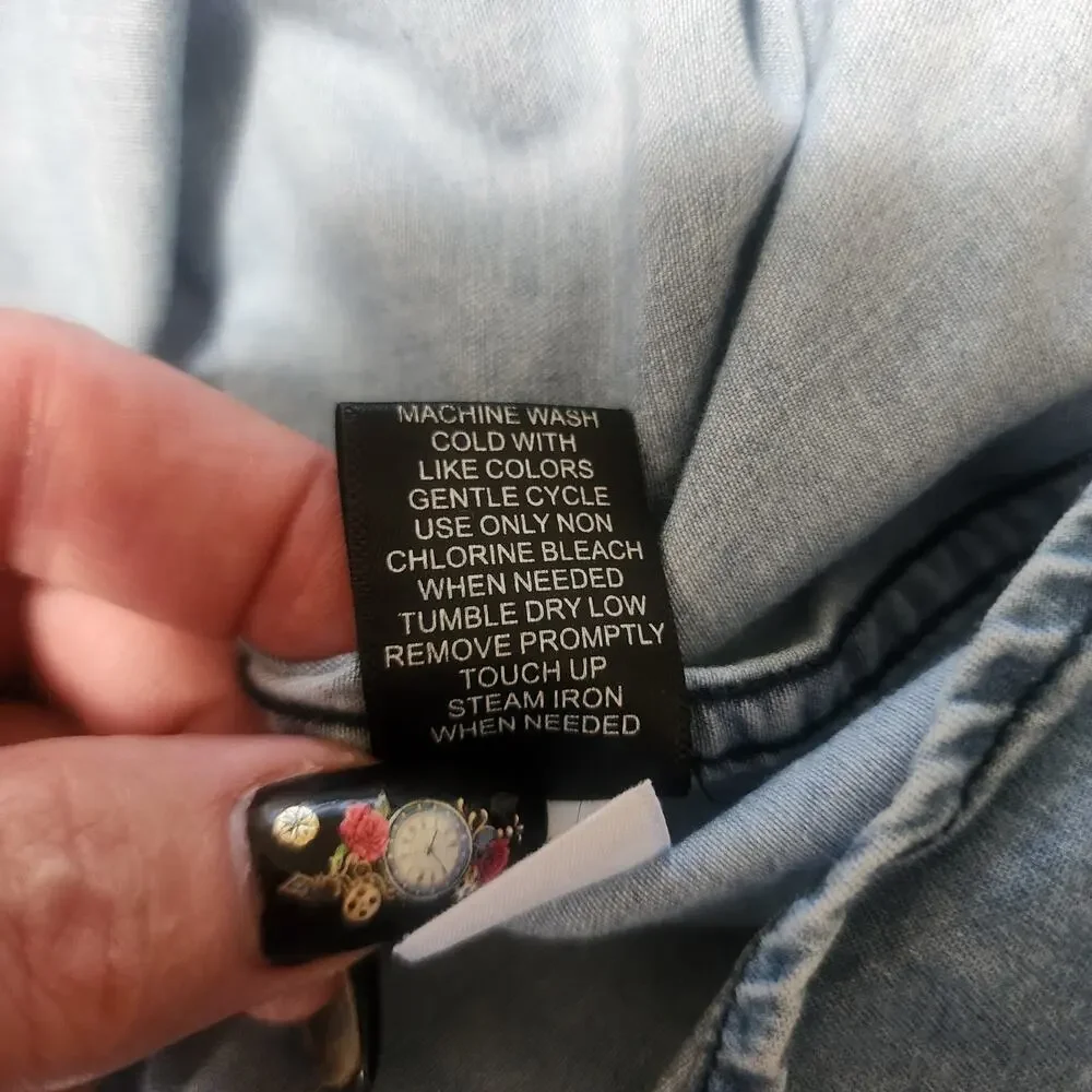 Torrid Shirt Fox In the Pocket Button Up‎ Chambray Denim Classic Fit - Picture 6 of 8